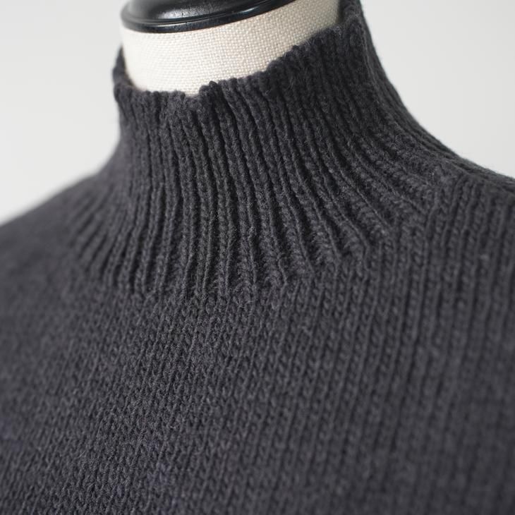 utilite (ユティリテ) | モックネックベスト (グレージュ/ブラウン