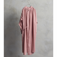 the last flower of the afternoon | żη Back open garher dress (smoky pink) | 饹ȥեξʲ