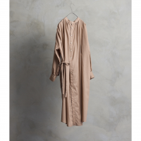 the last flower of the afternoon | żη Back open garher dress (beige) | 饹ȥեξʲ