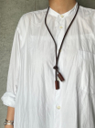 <img class='new_mark_img1' src='https://img.shop-pro.jp/img/new/icons47.gif' style='border:none;display:inline;margin:0px;padding:0px;width:auto;' />abokika Loop Tie NecklaceBrown˴