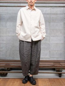 DEVOA Shirt Loose fit cotton-hemp / NATURAL <img class='new_mark_img2' src='https://img.shop-pro.jp/img/new/icons1.gif' style='border:none;display:inline;margin:0px;padding:0px;width:auto;' />