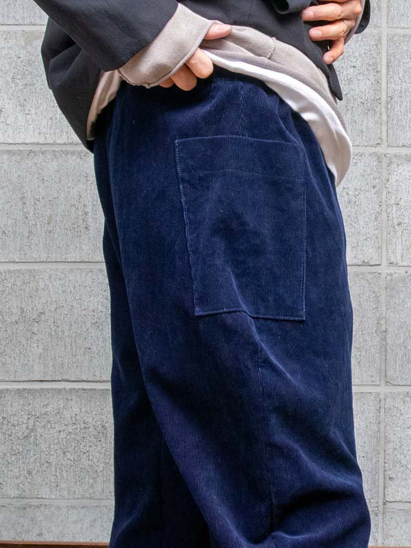 WARE】インディゴ染コーデュロイサルエルクロップドパンツ /INDIGO -  vektrize.com｜京都裏寺町でDEVOA、incarnation、individual sentiments、ISAMU KATAYAMA  BACKLASH、KLASICA、山内等を取り扱うセレクトショップ