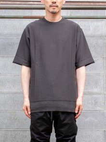 DEVOA Short sleeve hybrid polyester / CHARCOAL<img class='new_mark_img2' src='https://img.shop-pro.jp/img/new/icons1.gif' style='border:none;display:inline;margin:0px;padding:0px;width:auto;' />