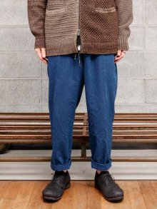 individualsentiments Hickory Stripe EASY PANTS / INDIGO BLUE<img class='new_mark_img2' src='https://img.shop-pro.jp/img/new/icons1.gif' style='border:none;display:inline;margin:0px;padding:0px;width:auto;' />