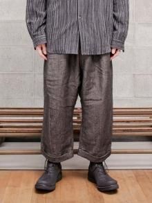 individualsentiments High refined wool linen Wide cropped pants / CHARCOAL<img class='new_mark_img2' src='https://img.shop-pro.jp/img/new/icons1.gif' style='border:none;display:inline;margin:0px;padding:0px;width:auto;' />