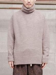 KLASICA Shetland wool Volume Turtle Neck / SAND<img class='new_mark_img2' src='https://img.shop-pro.jp/img/new/icons1.gif' style='border:none;display:inline;margin:0px;padding:0px;width:auto;' />