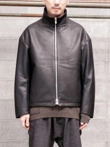 ��DEVOA�� Leather jacket soft sheep High neck / BLACK<img class='new_mark_img2' src='https://img.shop-pro.jp/img/new/icons1.gif' style='border:none;display:inline;margin:0px;padding:0px;width:auto;' />