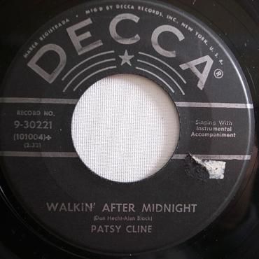 PATSY CLINE □ Walkin' After Midnight - piquant