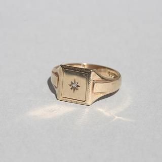 BRITISH VINTAGE 1959 G.A.E BIRMINGHAM HALLMARKED 9CT/9K GOLD SIGNET RING WITH DIAMOND JP22