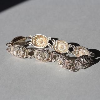 UK VINTAGE c.1940s FLORAL DECORATED SILVER BRACELET