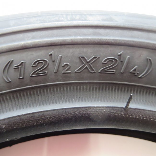 12 1/2×2 1/4（57-203) 黒タイヤ・チューブセット（各1本）車いすタイヤ