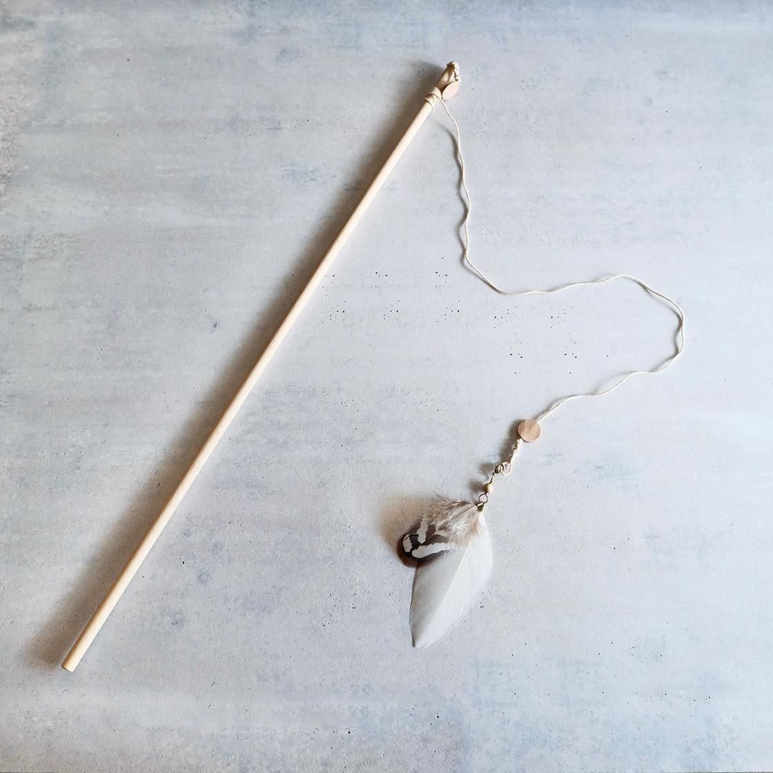 Fish The Cat / FeatherΡ