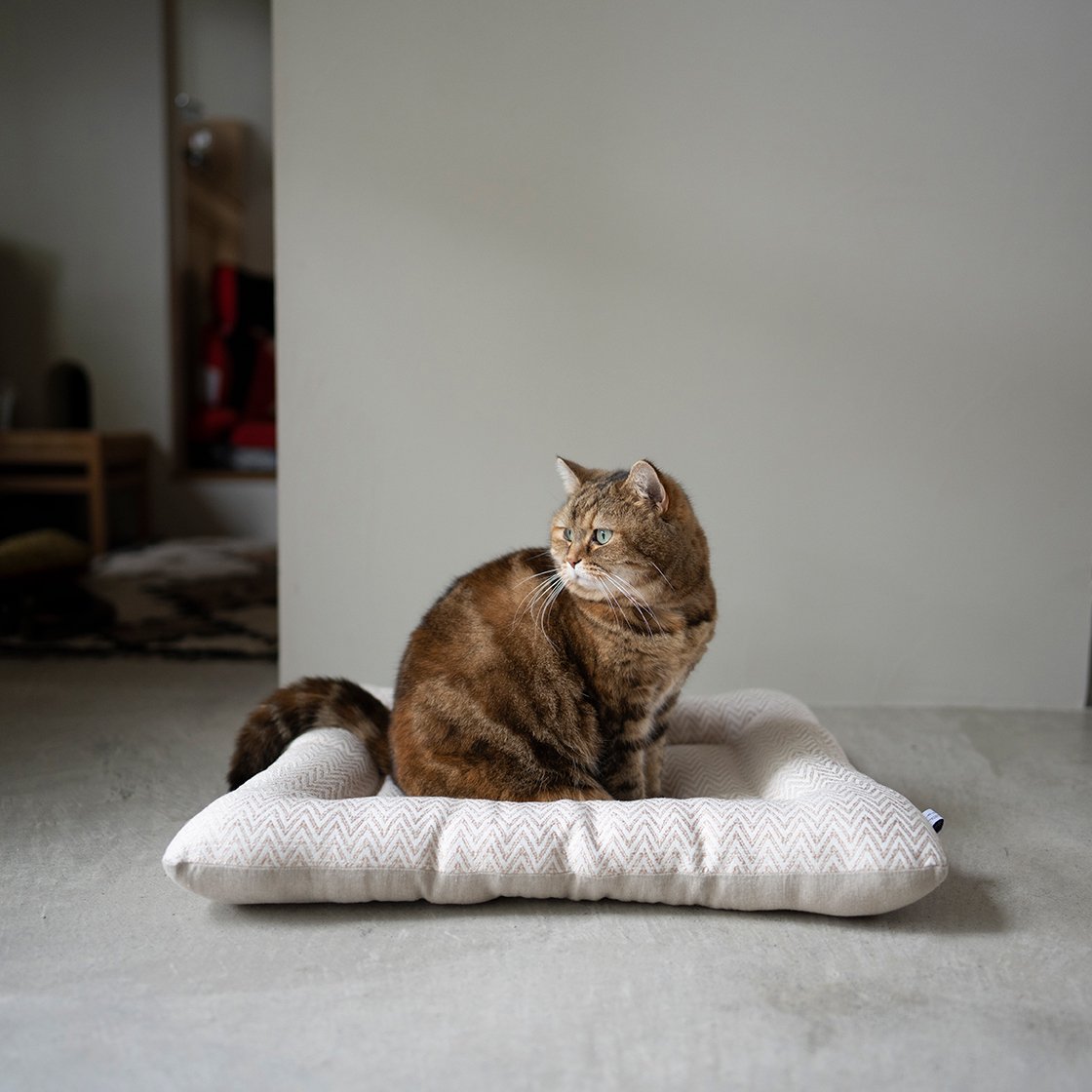 【受注製作】猫用ベッド/インドの織物＜ジグザグ＞