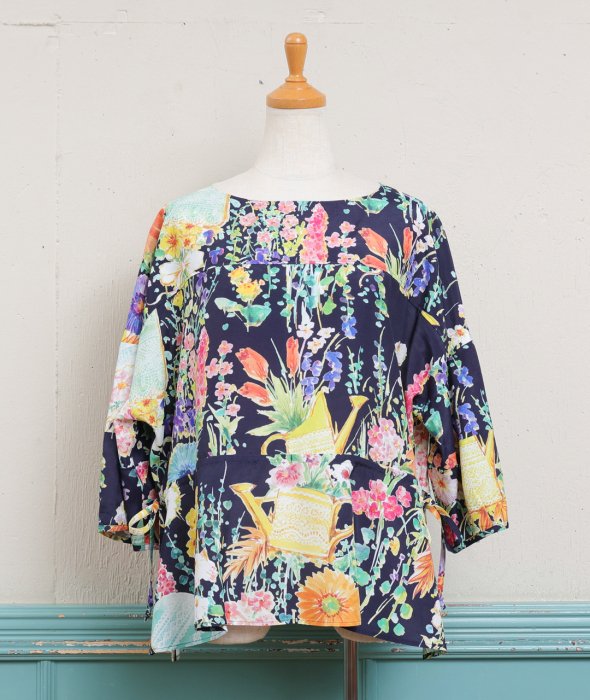 NAVYLAST1BALLOON SLEEVE BLOUSE -FLOWER PRINT-<img class='new_mark_img2' src='https://img.shop-pro.jp/img/new/icons23.gif' style='border:none;display:inline;margin:0px;padding:0px;width:auto;' />
