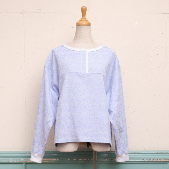 RIBBON HENLEY NECK TOP（リボンヘンリーネックトップ）<img class='new_mark_img2' src='https://img.shop-pro.jp/img/new/icons13.gif' style='border:none;display:inline;margin:0px;padding:0px;width:auto;' />