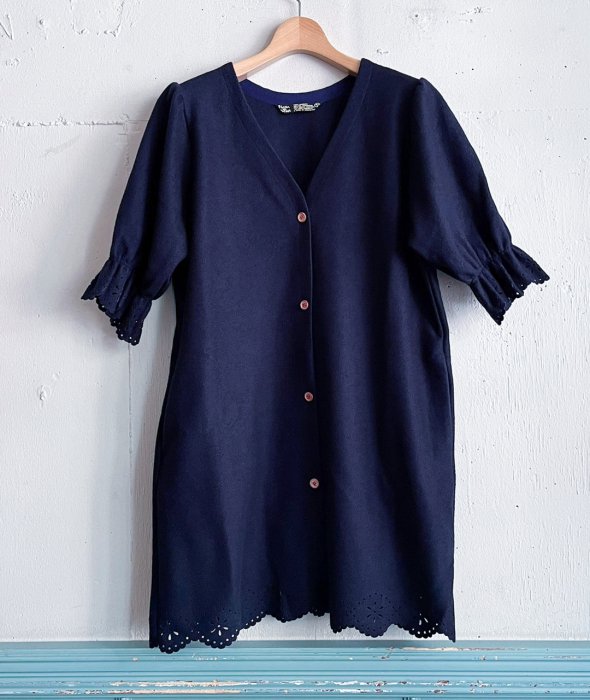 CUTWORK WOOL S/S LONG CARDIGAN<img class='new_mark_img2' src='https://img.shop-pro.jp/img/new/icons23.gif' style='border:none;display:inline;margin:0px;padding:0px;width:auto;' />