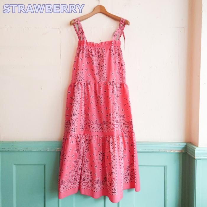 LAST1STRAWBERRYΤPAISLEY SOLIDTIERED CAMI DRESS<img class='new_mark_img2' src='https://img.shop-pro.jp/img/new/icons20.gif' style='border:none;display:inline;margin:0px;padding:0px;width:auto;' />