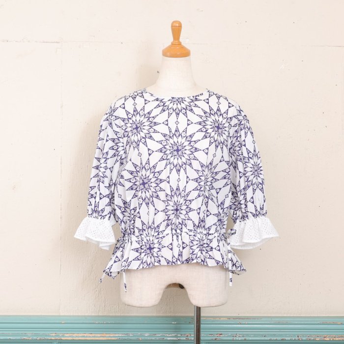 BALLOON BLOUSE / LIBERTY -Versailles-<img class='new_mark_img2' src='https://img.shop-pro.jp/img/new/icons8.gif' style='border:none;display:inline;margin:0px;padding:0px;width:auto;' />