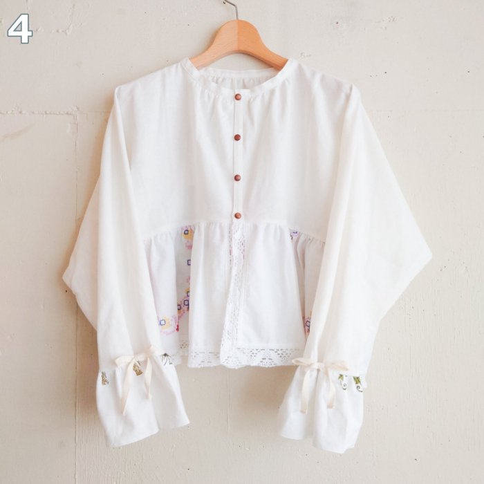 2.5.4.6DOLMAN BLOUSE -USED TABLECLOTH-<img class='new_mark_img2' src='https://img.shop-pro.jp/img/new/icons8.gif' style='border:none;display:inline;margin:0px;padding:0px;width:auto;' />