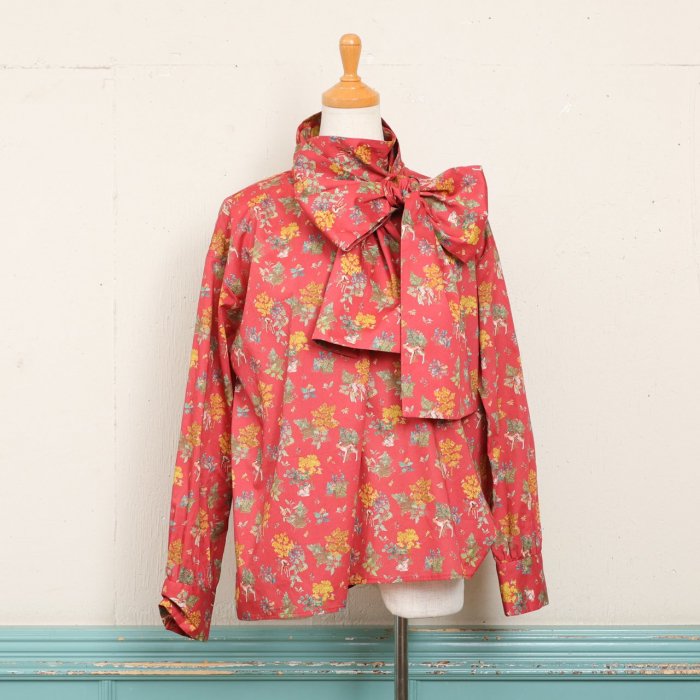 BOW TIE BLOUSE / LIBERTY.<img class='new_mark_img2' src='https://img.shop-pro.jp/img/new/icons8.gif' style='border:none;display:inline;margin:0px;padding:0px;width:auto;' />