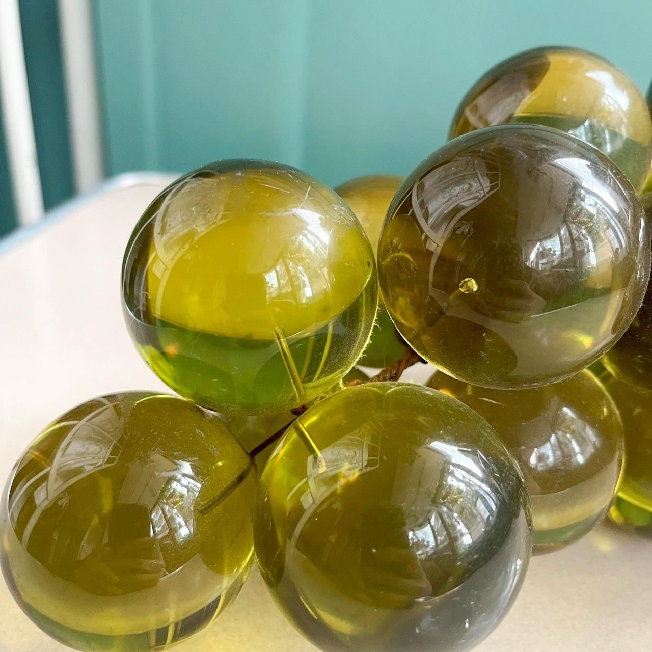 ぶどうの置物【中】 Lucite Grape Cluster Green - flower&guitar