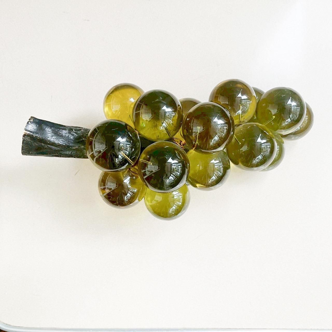 ぶどう　　置物 ぶどうの置物【中】 Lucite Grape Cluster Green - flower&guitar