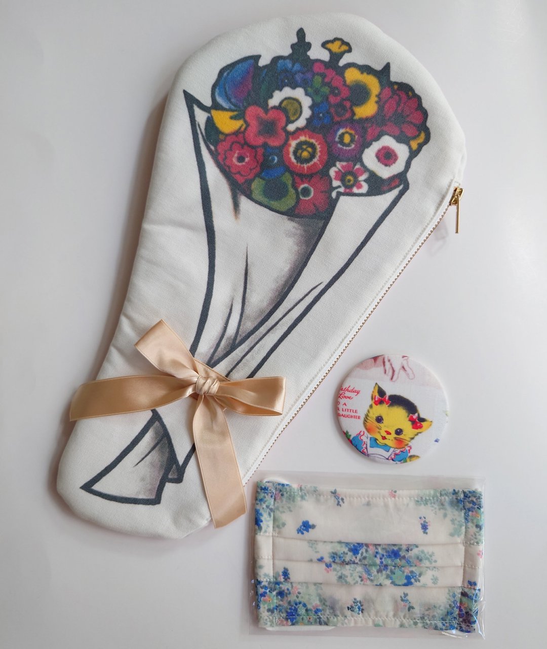 RUNE FLOWER CLUTCH BAG （内藤ルネ コラボ フラワークラッチバッグ） - flower&guitar