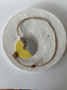 Donut Buffalo HornLacquer Necklace/YellowGray