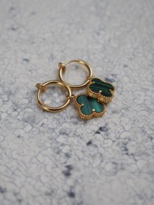 ■Flower earrings /malachite