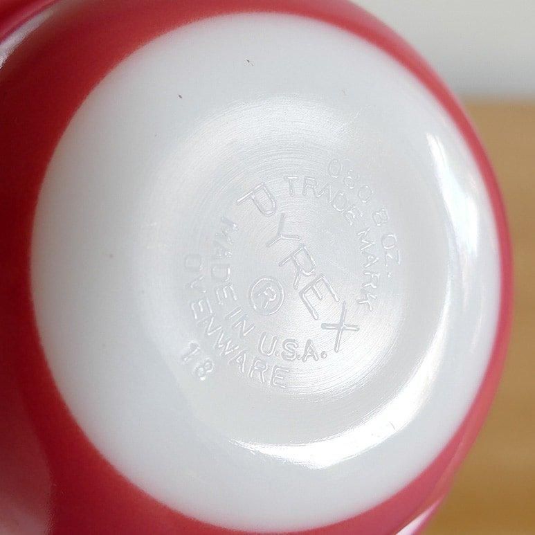 オールドパイレックス　ピンクデイジー　キャセロール Old Pyrex オールド パイレックス キャセロール グーズベリー柄