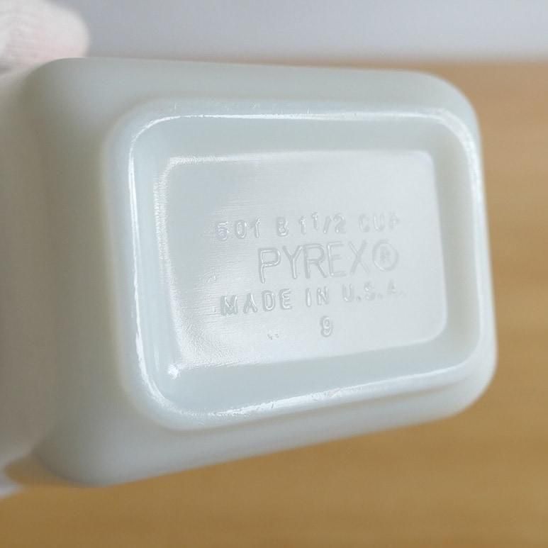 極美品 4点セット(蓋含む) オールドパイレックス レフ保存容器Ｍピンク&ブルー 極美品 4点セット(蓋含む) オールドパイレックス レフ保存容器M