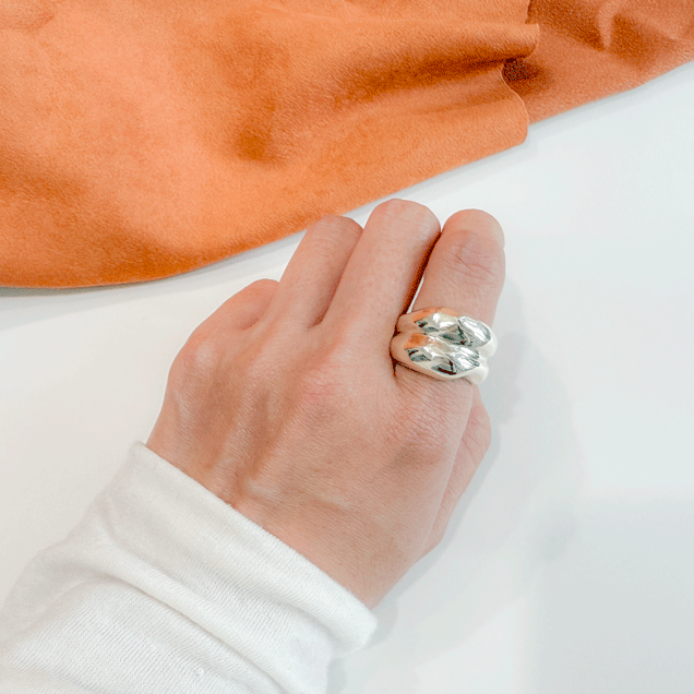 <img class='new_mark_img1' src='https://img.shop-pro.jp/img/new/icons8.gif' style='border:none;display:inline;margin:0px;padding:0px;width:auto;' />Heart ring