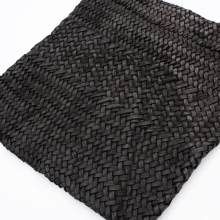 クリスチャンポーの革のジャケットとメッシュサンダル