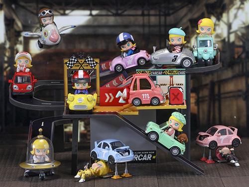 POPMART MOLLY CAR CAR シリーズ - おもちゃの通販：博品館