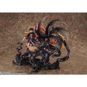 フィギュアーツzero 黒ひげ　マーシャル D ティーチ　新品 フィギュアーツZERO ［超激戦］マーシャル・D・ティーチ-闇水