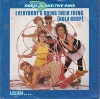 DORIS D AND THE PINS / EVERYBODY'S DOING THEIR THING (HULA HOOP)(7)