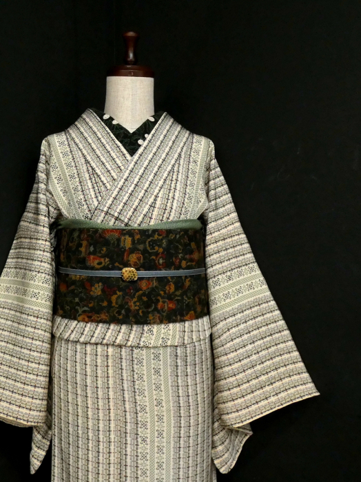 【アンティーク 単衣 刺繍と染め 正絹】 お仕立済み・単衣】正絹絽付下げ（銀彩洋花）（M・L） 0017