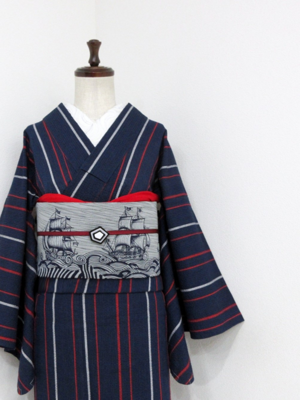 アンティーク着物 単衣 未使用 美品 お召し ツヤツヤ 身丈157 大正ロマン ̮⃝ 身丈157 マジョリカ お召 キラキラ金通し 正絹 昭和レトロ