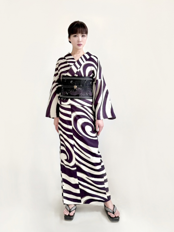 浴衣 反物 本染 旧制高等学校 校歌柄 白に濃紺 アンティーク着物 B-0918 浴衣 反物 本染 旧制高等学校 校歌柄 白に濃紺 アンティーク着物