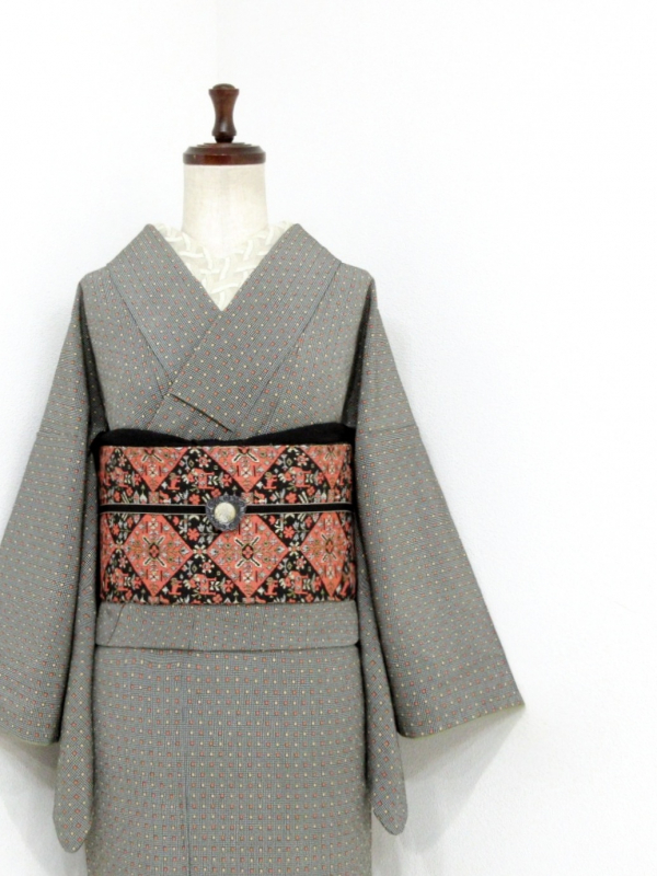 購入者ページ◆厳選◆未使用同然◆手絞りのお洒落な上質な小紋◆裄68丈159 銀座【A-3989】三勝製 近江ちぢみ 勿忘草色 無地（反端・紙札付