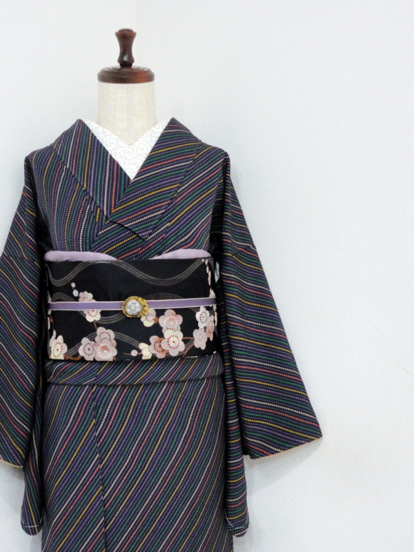 a-22 アンティーク　夏　小紋　着物　銘仙　黒　グレー　青　赤　裄66 a-22 アンティーク 夏 小紋 着物 銘仙 黒 グレー 青 赤 裄66