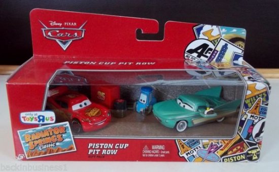 DISNEY PIXAR CARS-PISTON CUP PIT ROW GIFT PACK-PIT CREW  FLO,GUIDO,LIGHTNING-BNIP - ディズニーフィギュア・グッズ通販店舗 ディズニーコレクション