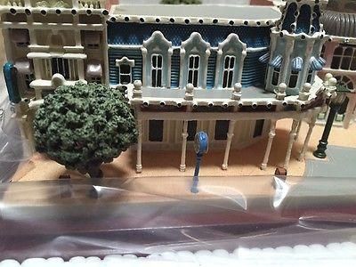 ディズニーフィギュア・グッズ専門店 ディズニーコレクション