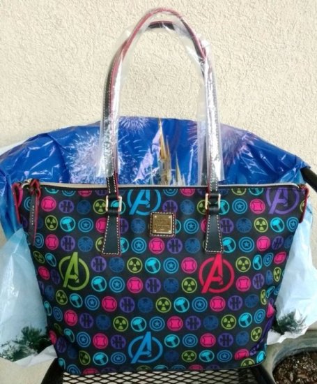 NEW 2015 Disney Marvel Avengers Dooney Bourke Marathon Zip Top Tote Bag