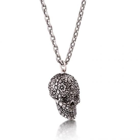 Disney Couture Pirates Of The Caribbean Silver Plated Embossed Skull Necklace ディズニーフィギュア グッズ通販店舗 ディズニーコレクション Disney Couture Pirates Of The Caribbean Silver Plated Embossed Skull Necklace ディズニーフィギュア グッズ通販店舗 ディズニーコレクション