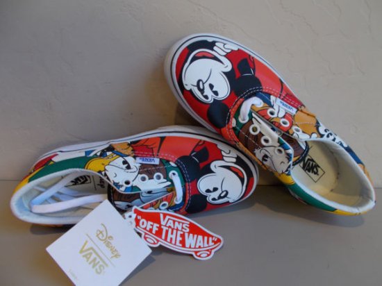 vans slip on mickey