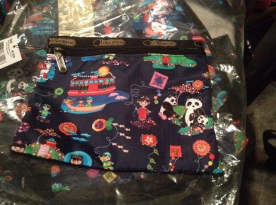 Disney LeSportsac レスポートサック スモールワールド ホンコン バックパック リュック - ディズニーフィギュア・グッズ通販店舗  ディズニーコレクション