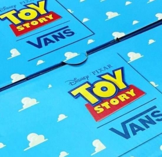 トイストーリー ウッディ レザー VANS バンズ ハイカット スニーカー