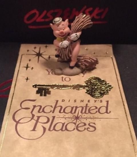 ディズニーランド　オルショウスキー　フィギュア　ウォルトディズニー ディズニーフィギュア・グッズ専門店 ディズニーコレクション