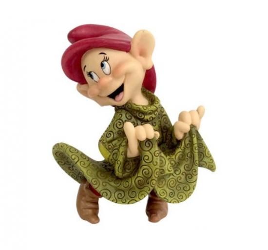 く*り様 ディズニー　トラディション　ショーケースコレクション　白雪姫　フィギュ ディズニーフィギュア専門店 ディズニーコレクション